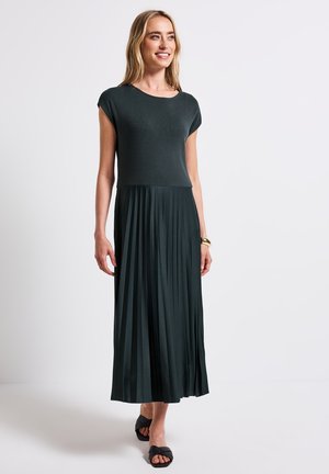 MIT PLISSÉE - Freizeitkleid - grün
