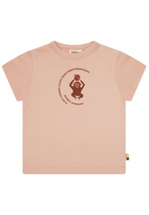Kurzärmliges pinkes Baumwoll-T-Shirt mit einem braunen Affen-Graphic und umgebendem Text. Etikett mit mehrfarbigen Akzenten am Saum.