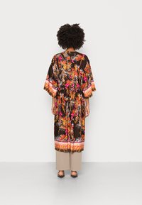 Cream Casaco de verão - java tropic