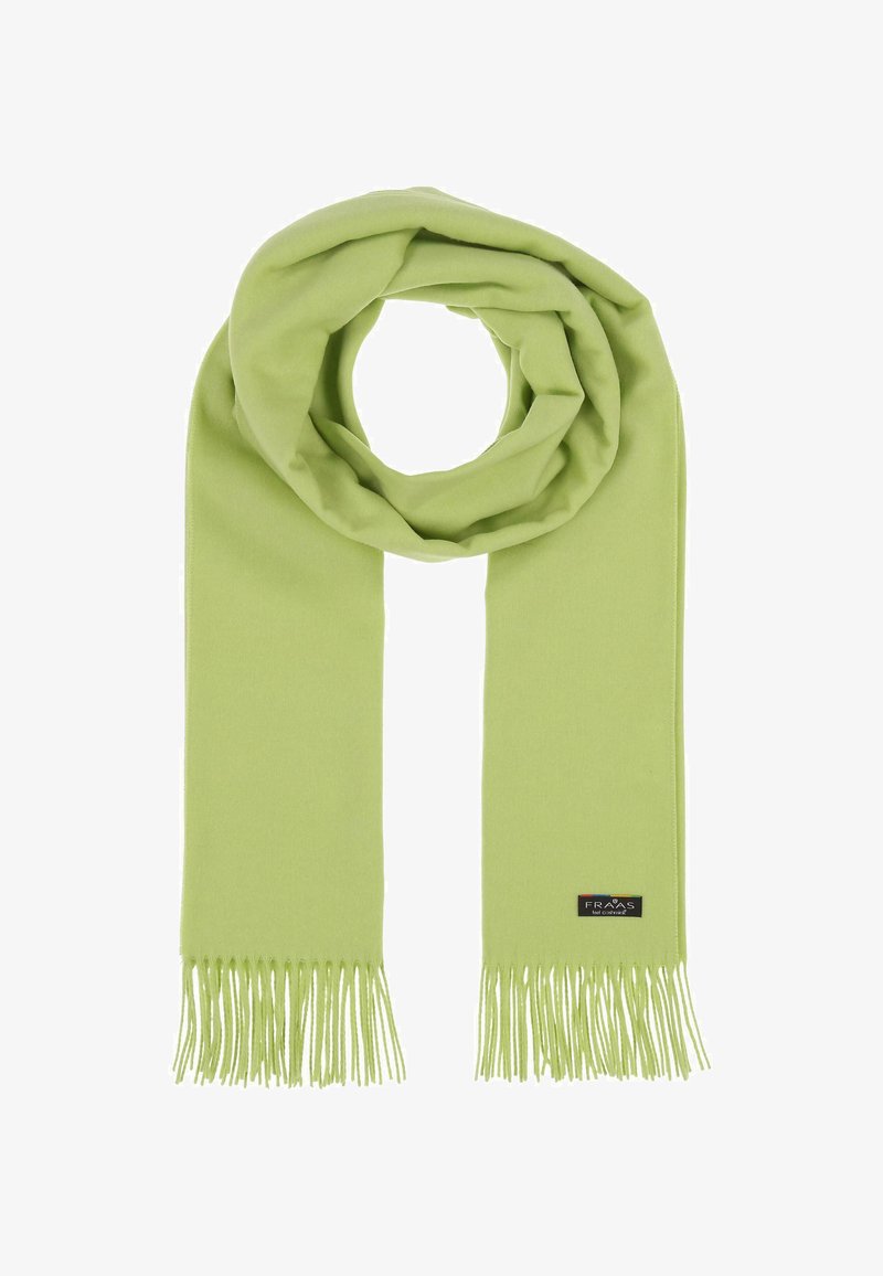 Sciarpa verde realizzata in morbido tessuto, con un bordo frangiato e un piccolo etichetta di marca. Piegata a forma di anello, mette in risalto una texture liscia e uniforme.