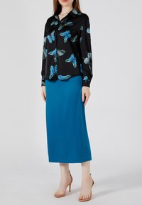 Smart and Joy DROITE MIDI - Jupe crayon - bleu sarcelles