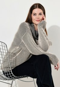 Ulla Popken TWO-TONE TURTLENECK - Svetr - navy blue