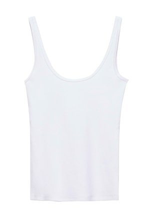 Débardeur blanc à encolure dégagée, fabriqué en tissu doux, présentant des bretelles fines et une coupe ajustée et slim. Aucun motif ou accent visible.