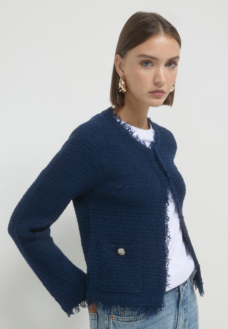 Calliope BOUCLE - Cardigan - bleu