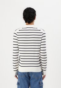 Tommy Hilfiger ESSENTIAL JONNY COLLAR - Jumper - ivory petal/desert sky