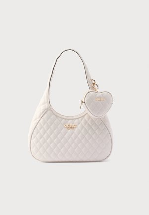 Borsa bianca trapuntata con forma curva, caratterizzata da un logo color oro e una pochette a forma di cuore staccabile. Tessitura liscia e design elegante.