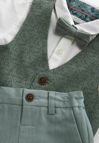 Next BOW TIE SET-REGULAR FIT - Pantaloni scurți - mint green