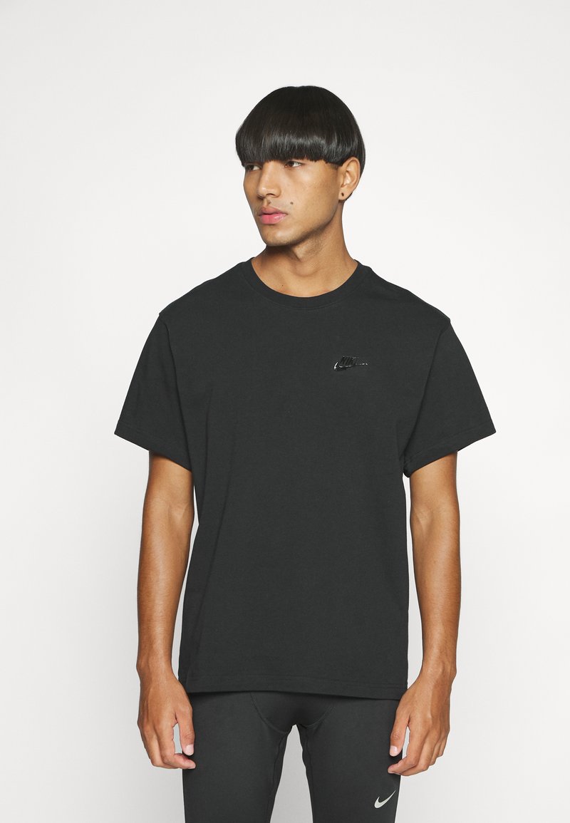 Herren T-Shirts basic | Nike Sportswear T-Shirt basic black/schwarz - ZW86908 Herren T-Shirts basic | Nike Sportswear T-Shirt basic black/schwarz - ZW86908