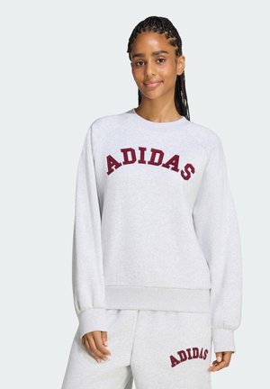 adidas Sportswear, ADIDAS WOMEN 3 STRIPES CREW SWEATSHIRT - Sudadera - maroon off white
