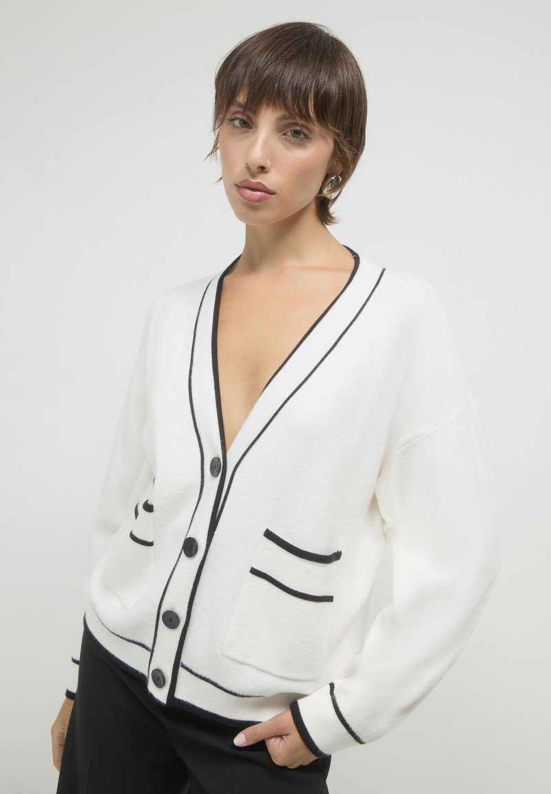 Calliope Strickjacke - bianco