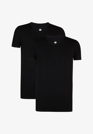 Zwarte v-halsshirts, korte mouwen, gemaakt van zachte stof. Elk shirt heeft een eenvoudig ontwerp zonder zichtbare patronen of accenten.