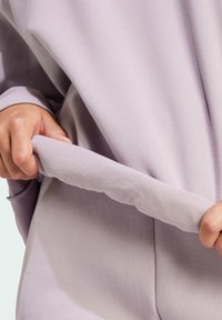 adidas Sportswear Z.N.E. WINTERIZED - Hoodie - preloved fig