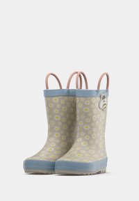 Rubber rain boots with a beige floral pattern, yellow daisies, light blue trim, and pink handles; textured sole for grip.
