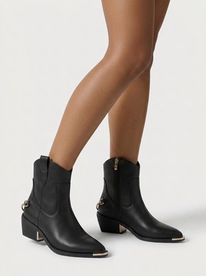 Alma en Pena, Stivaletti - black