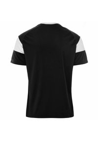 Camiseta atlética negra de manga corta, con paneles de acento blancos en los hombros. Fabricada con un tejido suave y ligero, con un corte relajado.