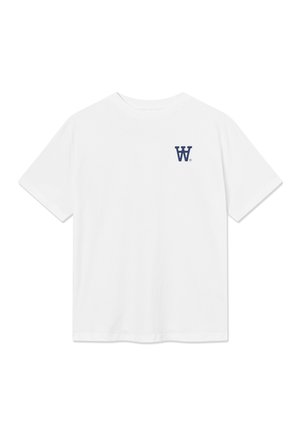 Witte katoenen t-shirt met een ronde halslijn, korte mouwen en een marineblauw "W" logo op de linkerborst. Eenvoudige, gladde textuur.
