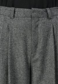 DRYKORN INK - Püksid - grey