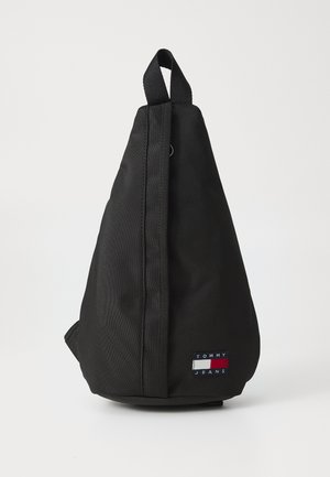 DAILY SLING BAG - Bältesväska - black