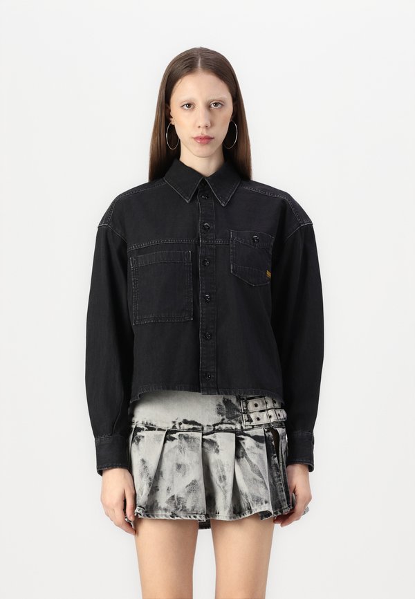 CROPPED SHIRT - Button-down blouse - worn in nighttime sky