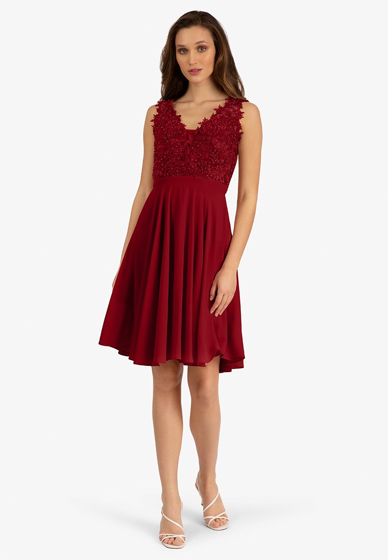 Apart Glamour Cocktailjurk bordeauxrood Apart Glamour Cocktailjurk bordeauxrood