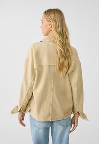 Stradivarius Denimová bunda - stone