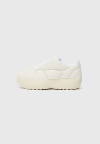 Valitud, white