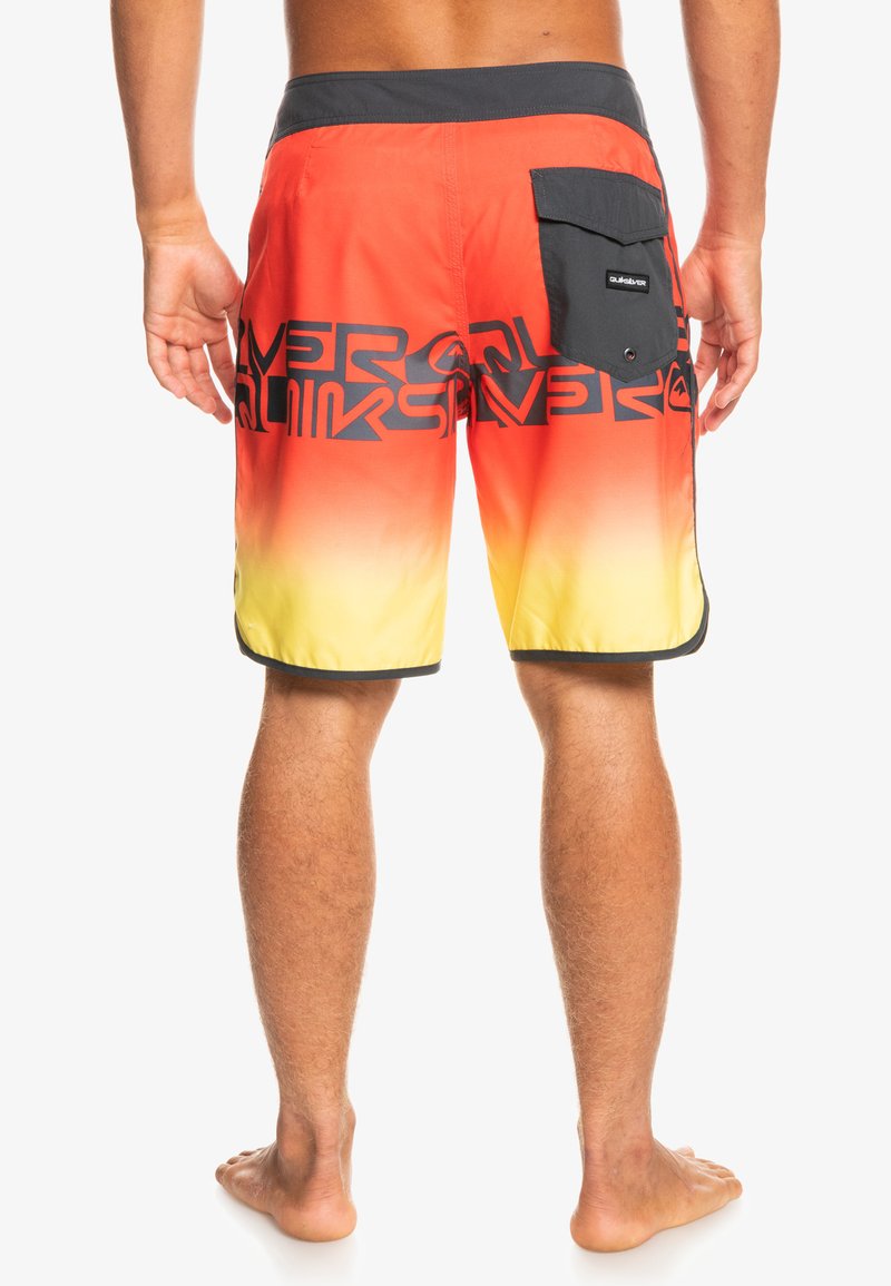 Herren Badehosen | Quiksilver EVERYDAY SCALLOP Badeshorts fiery coral/pink - QS56344 Herren Badehosen | Quiksilver EVERYDAY SCALLOP Badeshorts fiery coral/pink - QS56344
