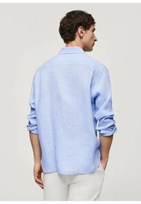 Mango AVISPA - Vapaa-ajan kauluspaita - light blue