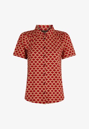 Camisa corta de manga roja con estampado de flores en tonos rojos y verdes. Diseñada con un cuello de camisa y cierre frontal de botones.