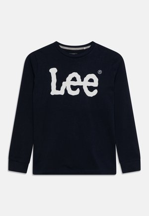 T-shirt noir à manches longues avec un col rond et le logo "Lee" blanc imprimé sur la poitrine.