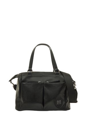 Sac à main noir en matériau synthétique texturé ; comporte deux poches zippées à l'avant, des poignées supérieures et une bandoulière amovible.