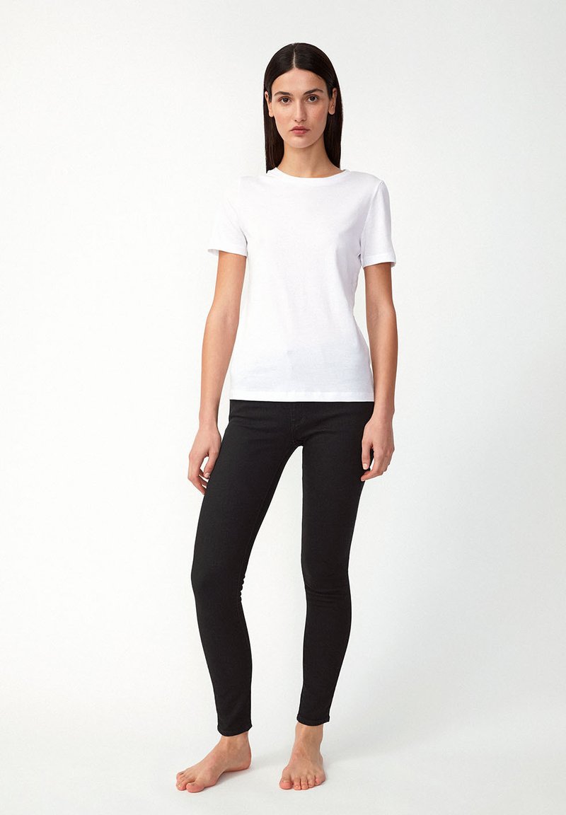 ARMEDANGELS Jeans Skinny Fit zwart ARMEDANGELS Jeans Skinny Fit zwart