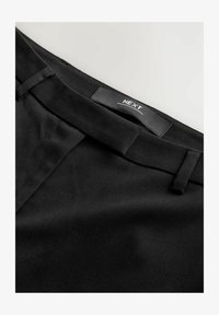 Sélectionné, black
