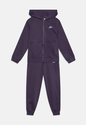 Nike Sportswear, SPORTSWEAR CLUB FLEECE - Tuta - dark raisin/white