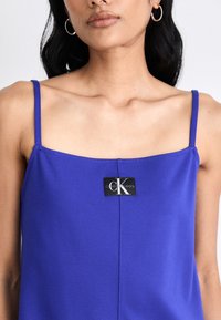 Calvin Klein Jeans MILANO A LINE STRAPPY DRESS - Džersio suknelė - sapphire blue
