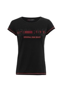 Černé bavlněné tričko s krátkým rukávem, se červenými detaily a grafickým potiskem s nápisem "Cipo & Baxx ORIGINAL DNM BRAND."