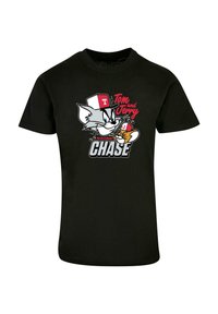 Schwarzes Baumwoll-T-Shirt mit einem Grafikum von Tom und Jerry, mit dem Textoverlay "Tom und Jerry CHASE" in Rot und Weiß. Kurze Ärmel, Rundhalsausschnitt.