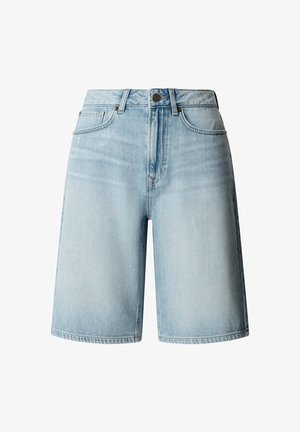Shorts en denim bleu clair avec bouton à l'avant, fermeture éclair, passants pour ceinture et cinq poches, présentés sur un fond blanc.