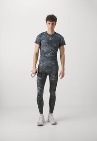adidas Performance TECHFIT czarny