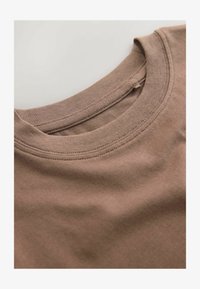 Nepasirinkta, mink brown