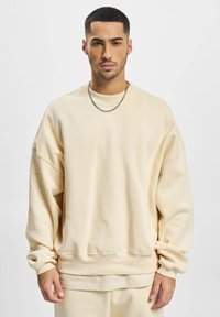Unselected, beige