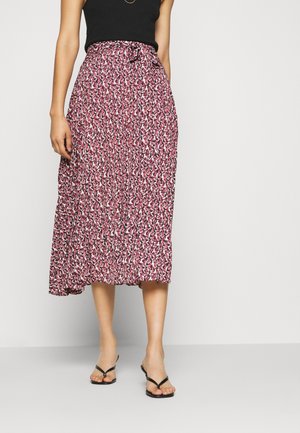 A-line skirt - berry