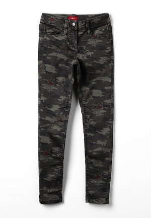 Tmavě zelené kalhoty s úzkým střihem, s maskáčovým a květinovým potiskem, přední knoflík, zip, poutka na pásek a design s pěti kapsami.