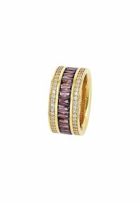 Anello d'oro con due file di pietre rettangolari viola separate da piccoli diamanti trasparenti, con una fascetta circolare liscia.