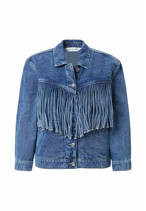 Giubbotto in jeans con dettagli frangianti sul fronte, di un blu medio, con una classica chiusura a bottoni e due tasche laterali.