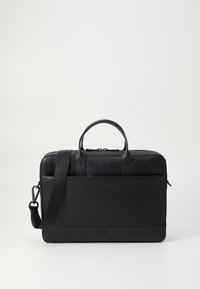 Svart lærveske med dobbelthåndtak og justerbar skulderrem. Har et elegant design, glatt tekstur og minimalistiske detaljer.