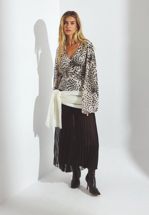 VOLUME SLEEVE - Blouse - zebra