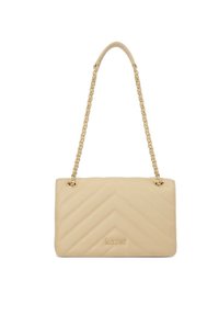 Béžová prešívaná kožená kabelka s chevronovým vzorom, zlatým reťazovým popruhom a embosovaným logom na prednej strane.