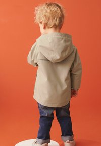 Next REGULAR FIT - Regnjacka - stone neutral