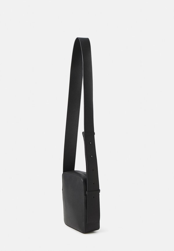 REFINED REPORTER - Cross body bag4